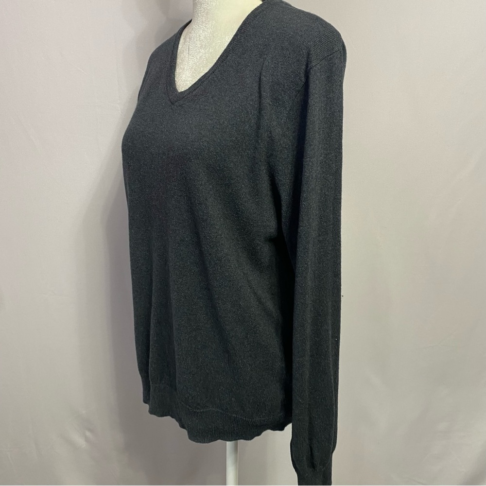 2/$30 J. Crew Cotton with Cashmere V Neck Long Sleeve Sweater Size M #1587 - Picture 3 of 11